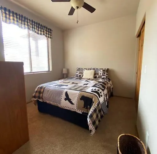 Cozy White Mountain Getaway! * Show Low