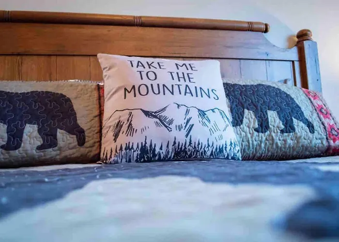 Cozy White Mountain Getaway! Show Low